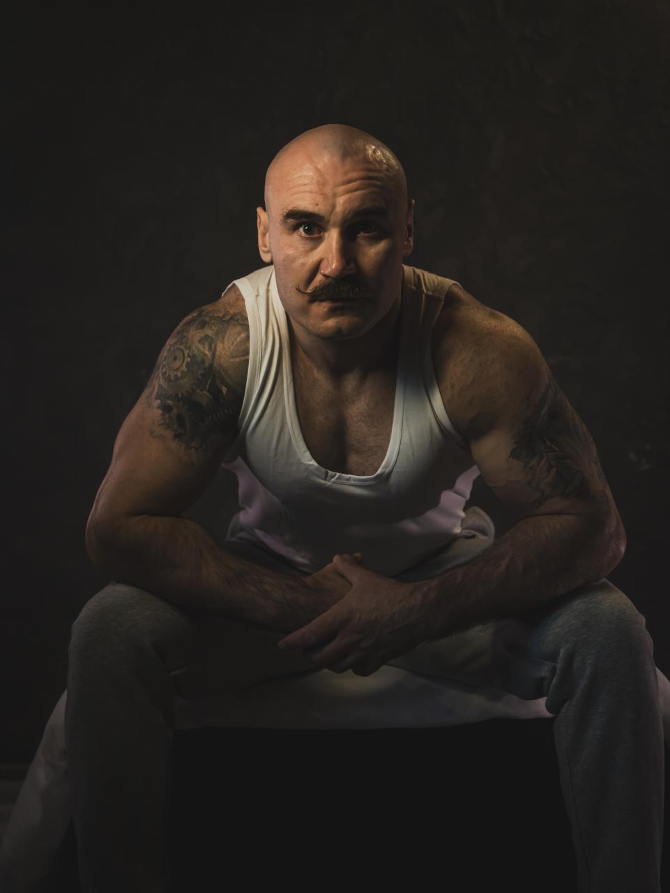 паршиков бронсон олегович : тренер Champion Fitness Кажымукана 5